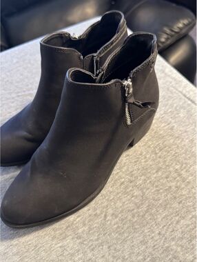 Celia Womens Black Ankle Boots